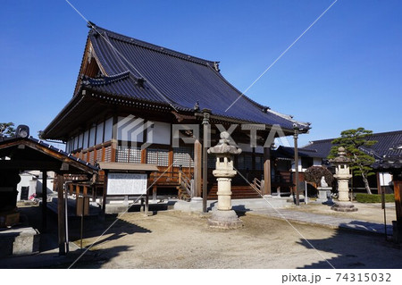 岡山県津山市戸川町にある浄土真宗本願寺派の寺院「妙願寺」 74315032
