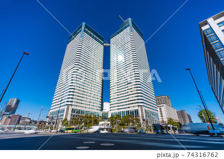 日本の東京都市景観　晴海三丁目や晴海トリトンスクエアなどを望む 74316762