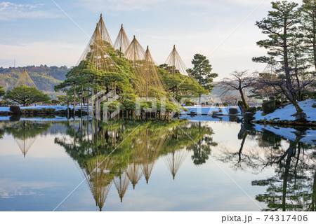 Kanazawa, Japan Winter Garden Kanazawa, Japan Winter Garden 74317406