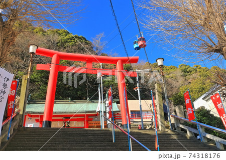 【徳島県】晴天下の徳島眉山天神社 【徳島県】晴天下の徳島眉山天神社 74318176