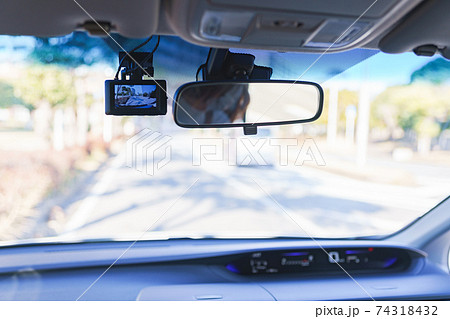 ドライブレコーダー ドラレコ 【安全運転イメージ】 ドライブレコーダー ドラレコ 【安全運転イメージ】 74318432
