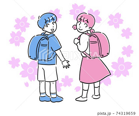 ランドセルを背負って振り向く男の子と女の子と桜 74319659