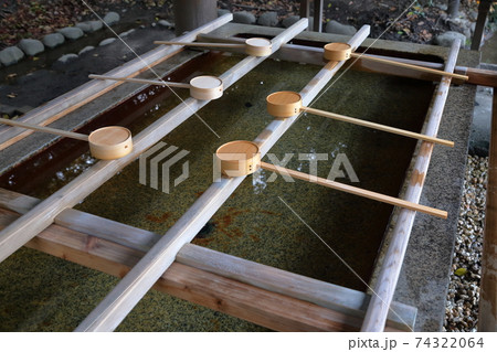上知我麻神社の手水舎(熱田神宮 愛知県 名古屋市 熱田区) 上知我麻神社の手水舎(熱田神宮 愛知県 名古屋市 熱田区) 74322064