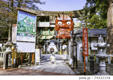 夫婦円満や縁結びで有名な飯盛神社 (福岡県福岡市西区) 夫婦円満や縁結びで有名な飯盛神社 (福岡県福岡市西区) 74332158