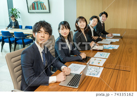 ビジネスイメージ ビジネスイメージ 74335162