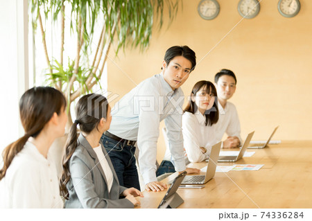 会議イメージ 74336284