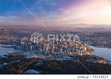 Aerial view of Stanley Park and Downtown Vancouver 74339925