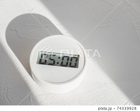 Digital timer 5 minutes. 5:00. management... - Stock Photo [74339928] PIXTA