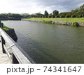 五稜郭公園に流れる川 74341647