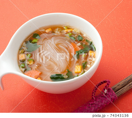 はるさめスープ チゲ風 はるさめスープ チゲ風 74343136