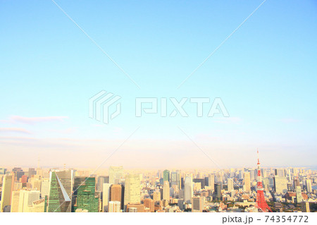 東京都、東京タワーとその周辺の風景 東京都、東京タワーとその周辺の風景 74354772
