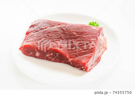 牛モモ肉のブロック 74355750