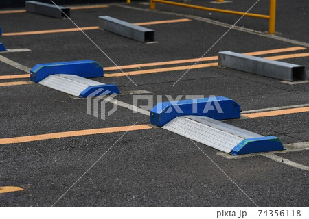 コインパーキングの光景 コインパーキングの光景 74356118