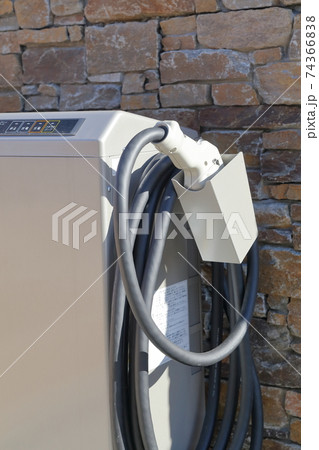 プラグインハイブリットの充電装置　充放電器 74366838