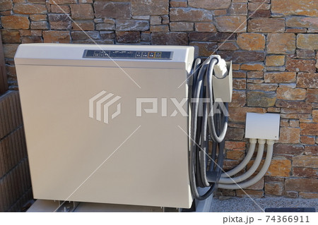プラグインハイブリットの充電装置　充放電器 74366911