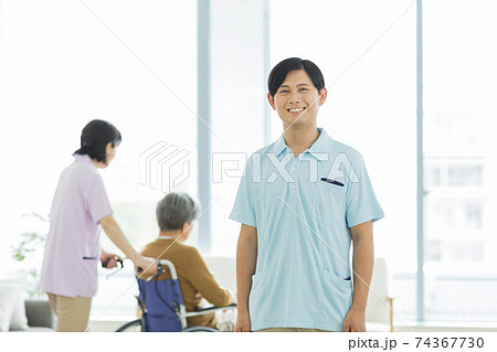 介護士 介護士 74367730