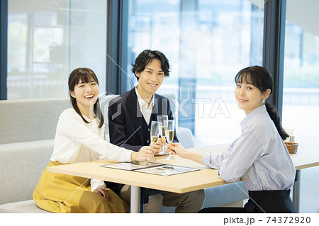 乾杯 乾杯 74372920