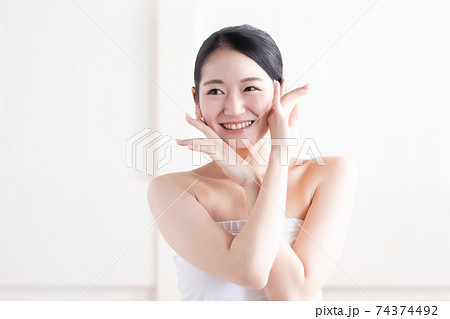 美容・スキンケア・保湿・ビューティー 74374492