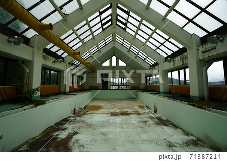 廃墟　長野県　白樺湖グランドホテル　廃ホテル ホテル 廃旅館旅館 温泉旅館 宿泊施設 廃宿泊施設 74387214