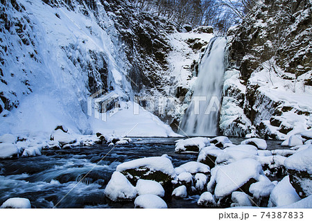 冬の秋保大滝 74387833