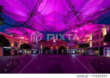 【シンガポールの風景】新型コロナウイルスの流行により人のいなくなったクラークキー 【シンガポールの風景】新型コロナウイルスの流行により人のいなくなったクラークキー 74392834