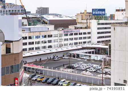 駅舎の撤去工事の始まった新潟駅 万代口 74393851