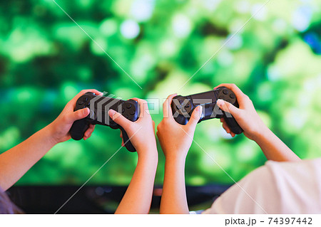 ゲーム　対戦　兄弟　姉妹　家族　eスポーツ 74397442