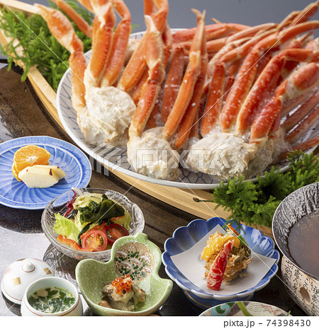 蟹　ズワイガニ　足　食べ放題　 74398430