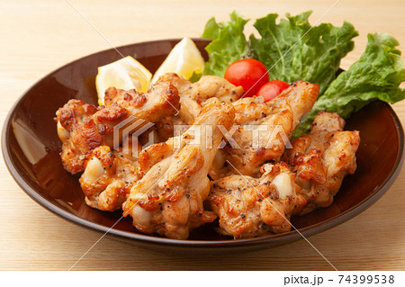 手羽元のガーリックグリル 74399538