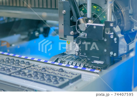 Automatic SMD pick and place machine assembling computer printed circuit board Automatic SMD pick and place machine assembling computer printed circuit board 74407595