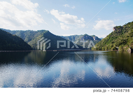 満杯の宇連ダム 満杯の宇連ダム 74408798