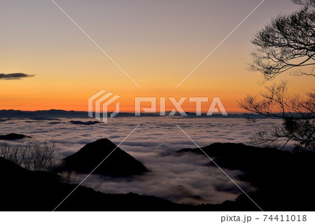 大江山からの福知山盆地の雲海 74411018