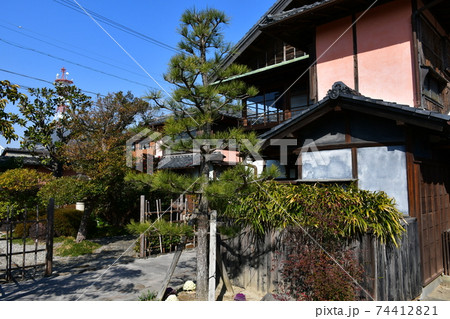 冬晴れの半田運河界隈　旧中埜半六邸・蔵の街 74412821