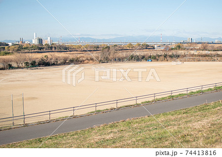 西中学校堤外グラウンド場辺り/川口市荒川町 西中学校堤外グラウンド場辺り/川口市荒川町 74413816