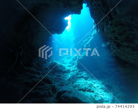 ブルーホール 74414203