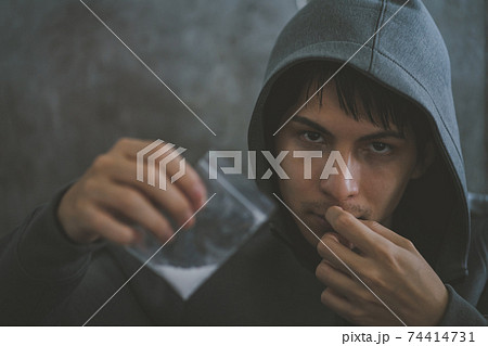 ヤクの売人 74414731