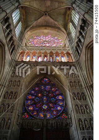 ランス ノートルダム大聖堂 聖堂内 フランスの写真素材