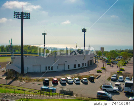 富山県魚津市にある桃山運動公園野球場 74416294