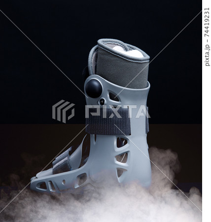 Orthopedic Air Supported Pump Boot to support Ankle Leg Foot brace 74419231