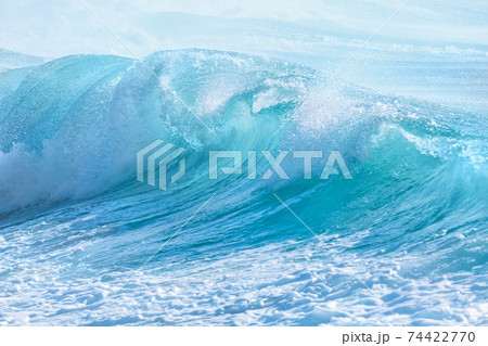 turquoise waves at Sandy Beach, Hawaii 74422770