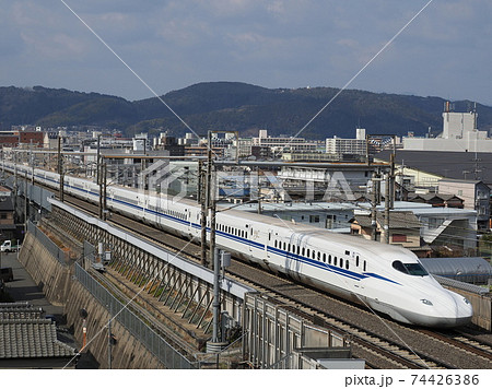 新幹線N700S　J7編成　山科付近にて 74426386