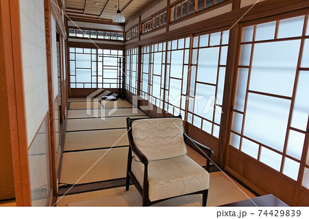 萩の迎賓館「常茂恵旅館」貴賓室「花王」広縁 74429839