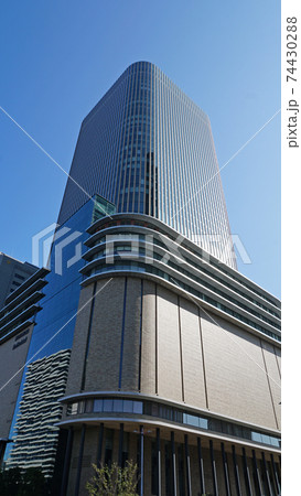 大阪 ビル群の街風景 大阪 ビル群の街風景 74430288
