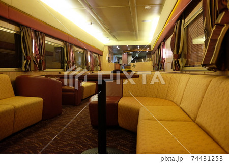 雄大なオーストラリアを体感する大陸横断鉄道インディアンパシフィック号（Indian Pacific） 74431253