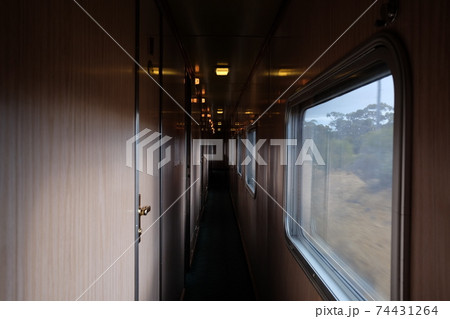 雄大なオーストラリアを体感する大陸横断鉄道インディアンパシフィック号（Indian Pacific） 74431264