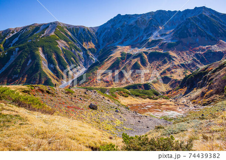 秋の立山黒部アルペンルート 室堂平 秋の立山黒部アルペンルート 室堂平 74439382