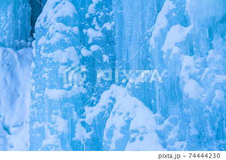 《長野県》氷爆・凍結の善五郎の滝 《長野県》氷爆・凍結の善五郎の滝 74444230