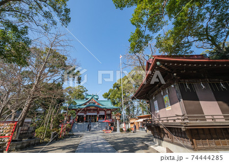 神社仏閣　多摩川浅間神社の境内　東京都大田区 74444285