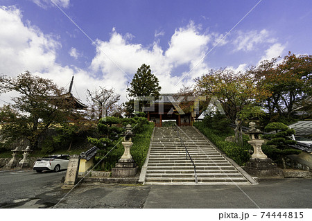 叡福寺　南大門　大阪府南河内郡太子町 74444815