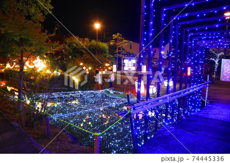 有れる日本海冬の七ッ釜 有れる日本海冬の七ッ釜 74445336